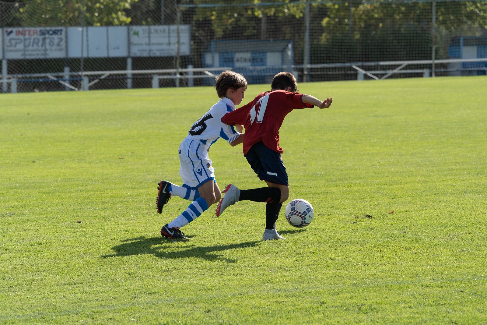 Los datos saltan al terreno de juego: las espinilleras inteligentes