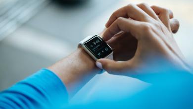 Un smartwatch mostrando datos sobre ejercicio físico