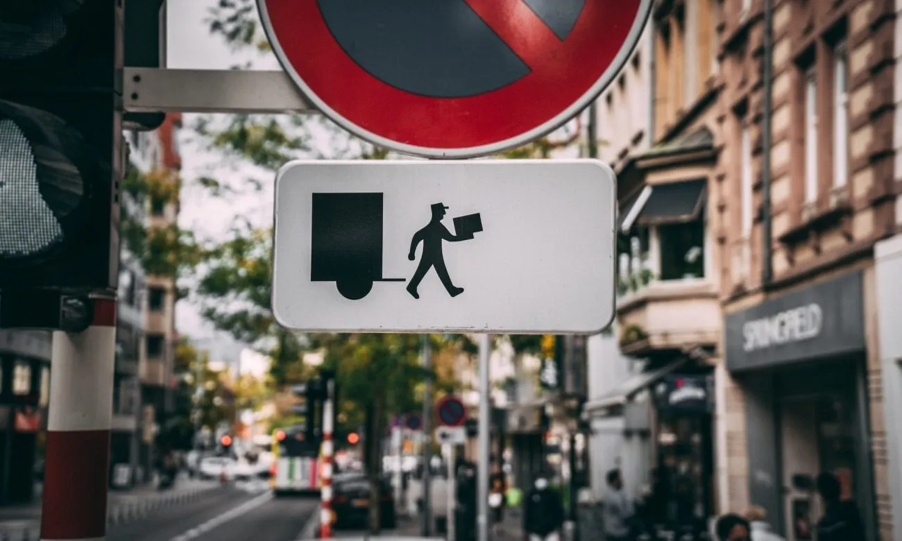 AI of Things (X) Entrega en 10 minutos: cómo la Inteligencia Artificial optimiza las rutas de reparto